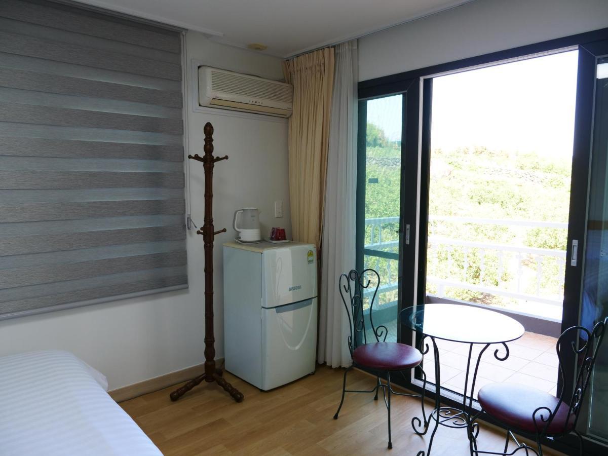 Hera Castle Pension Seogwipo Dış mekan fotoğraf