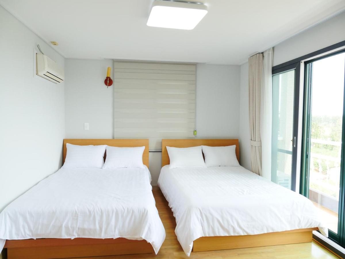 Hera Castle Pension Seogwipo Dış mekan fotoğraf