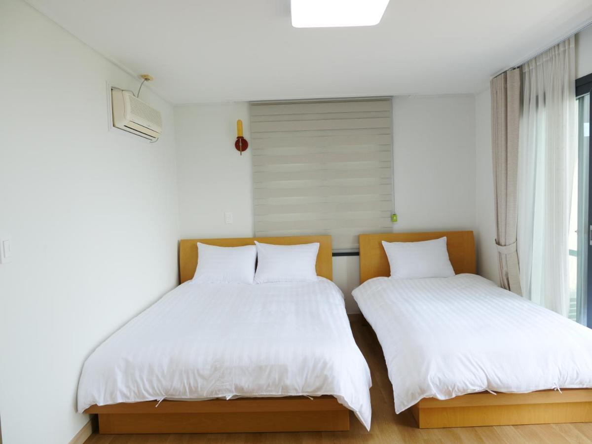 Hera Castle Pension Seogwipo Dış mekan fotoğraf